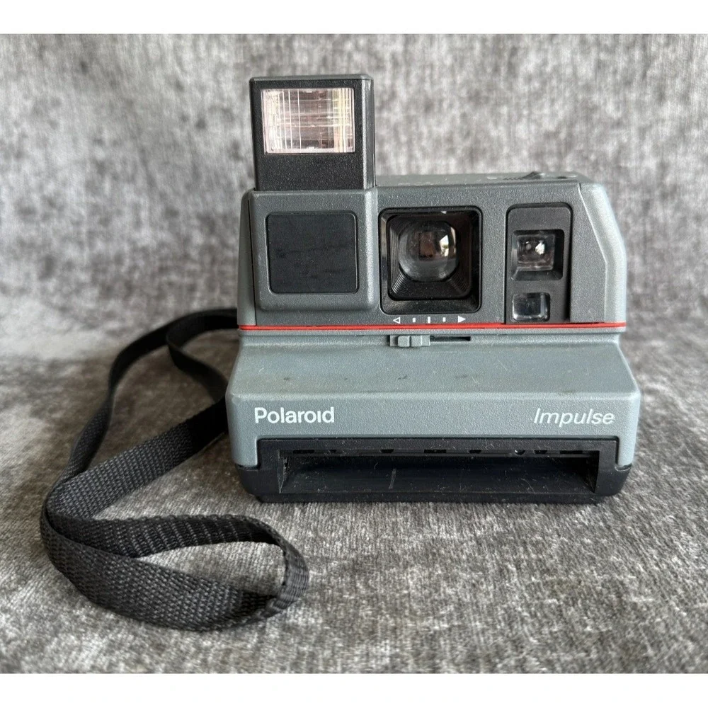 Vintage Polaroid Impulse 600 Instant Film Camera Gray Pop Up Flash